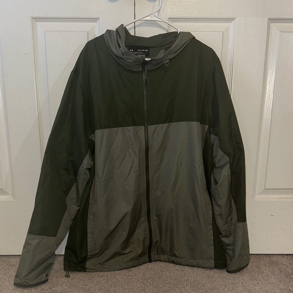 Under Armour Mens windbreaker
